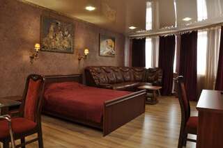 Отель Hotel Lux Aquapark Полтава Стандартный двухместный люкс с 1 кроватью-2